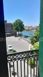 Appartement ravissant au bord de l'Hérault à Agde