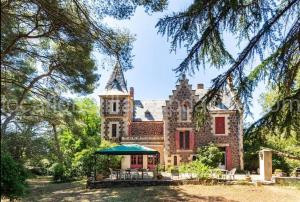 Un château pour vos vacances ? (10min/plage) à Agde