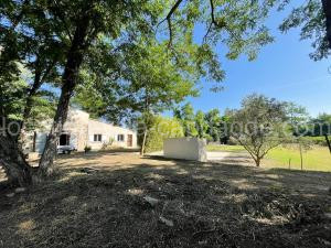 Maison familiale spacieuse à Agde avec jardin de 3000m² à Agde
