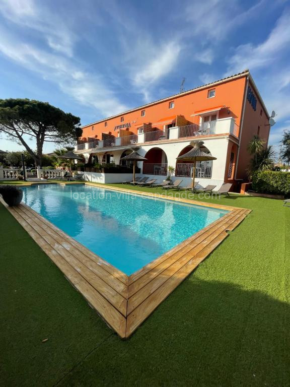 Photo de Hôtel Athéna